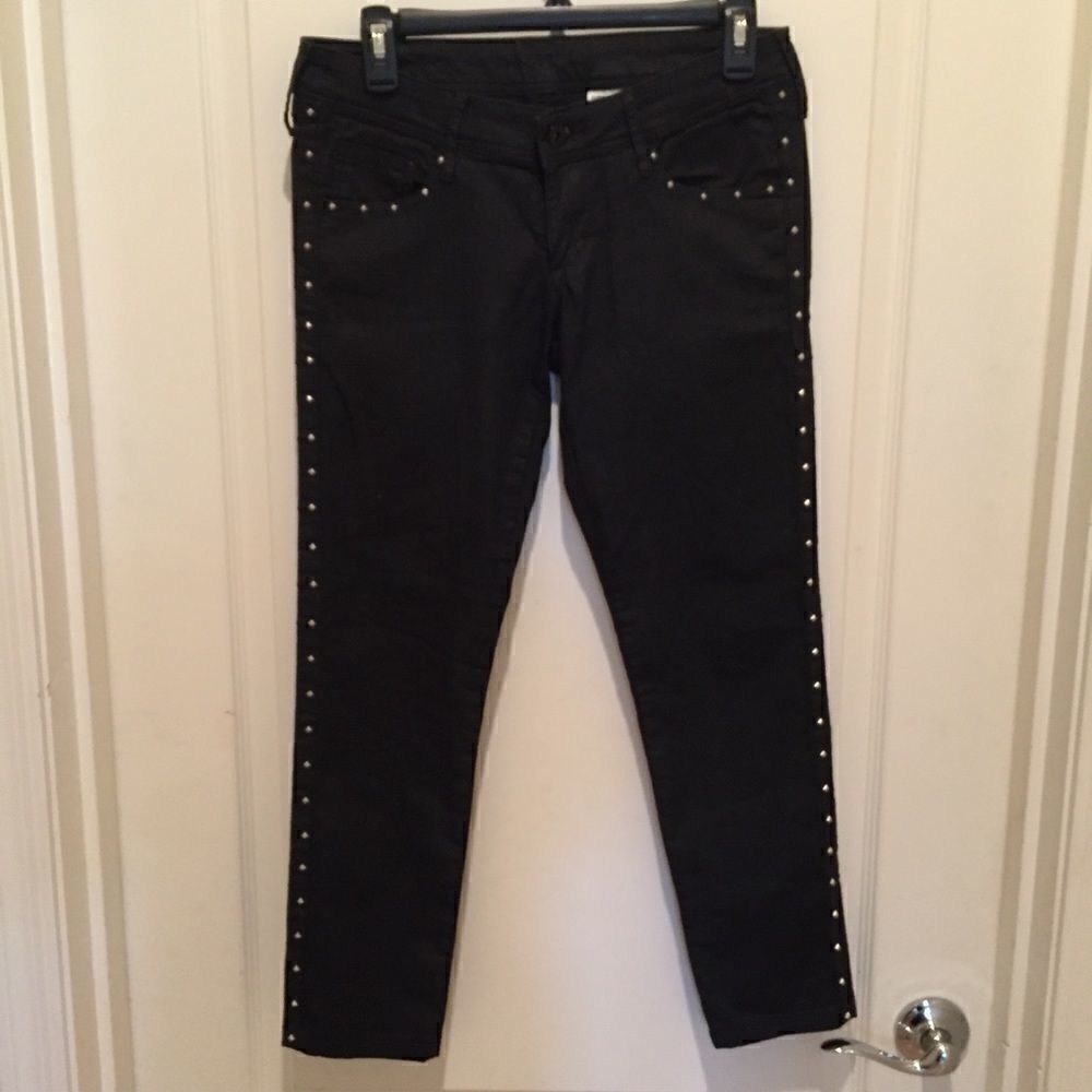 H&M Black Studded Cropped Jeans